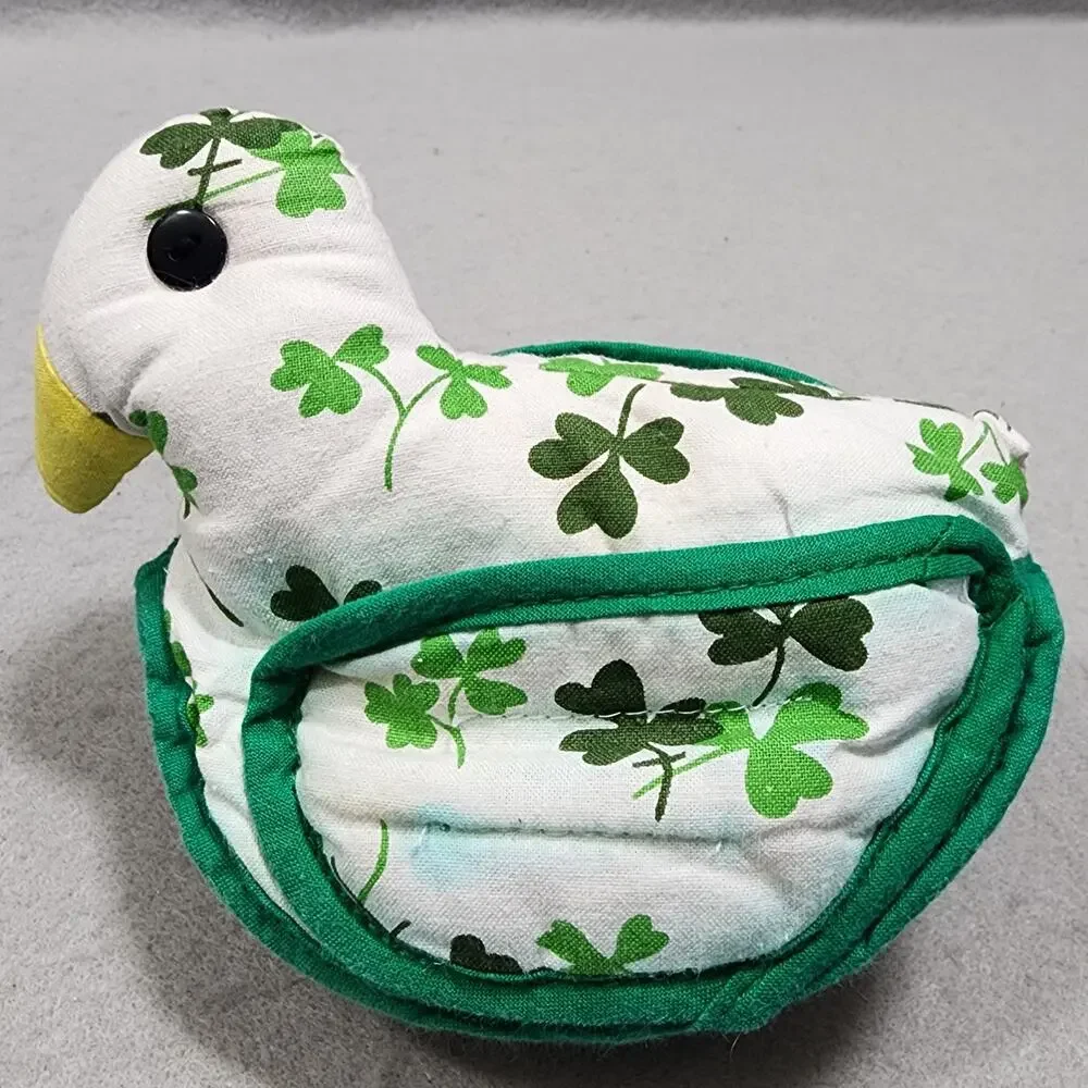 Shamrock Chicken Hen Hot Pot Finger Tip Mitten Saint Patrick's Handmade Vintage
